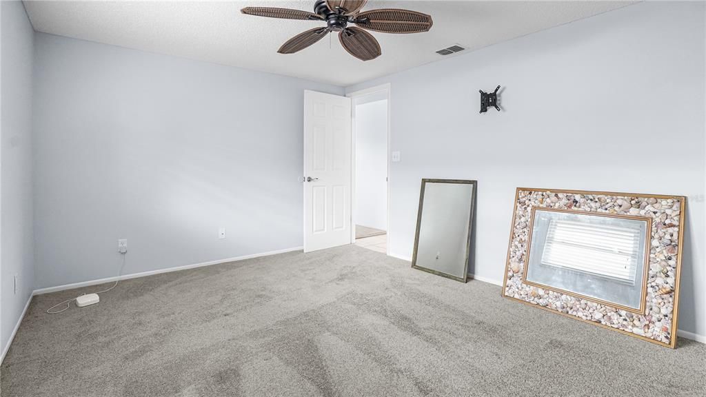 For Sale: $385,000 (3 beds, 2 baths, 1589 Square Feet)