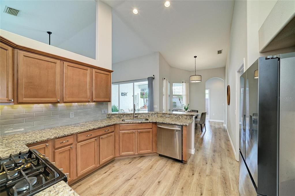 For Sale: $569,000 (3 beds, 2 baths, 2148 Square Feet)