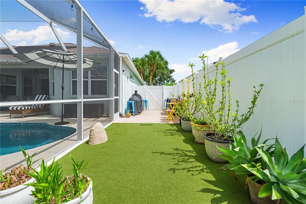 For Sale: $569,000 (3 beds, 2 baths, 2148 Square Feet)