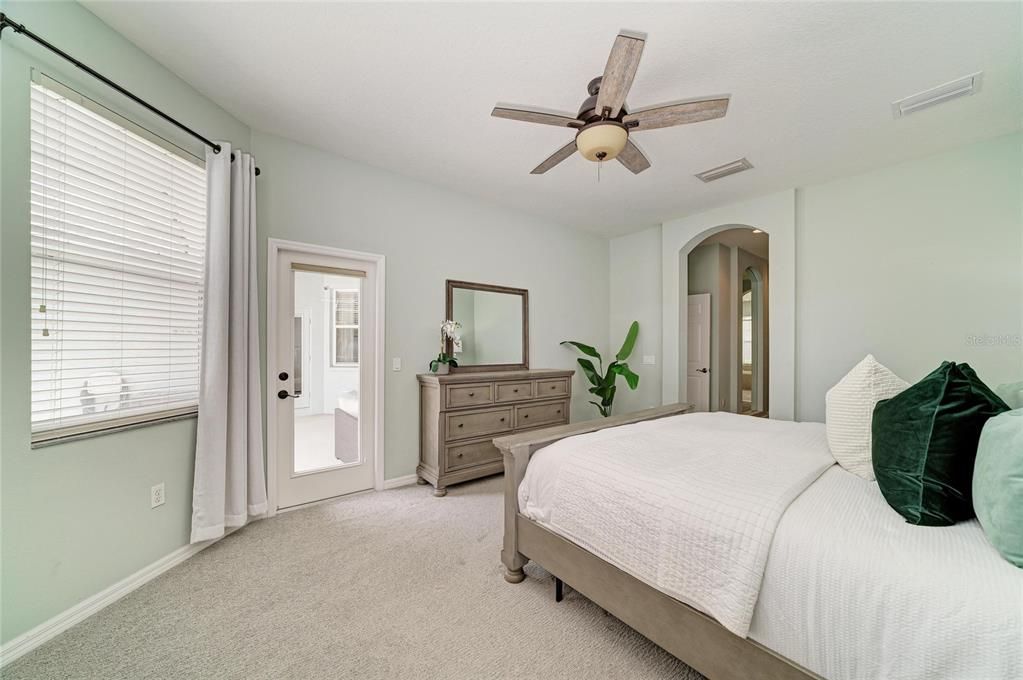 For Sale: $569,000 (3 beds, 2 baths, 2148 Square Feet)