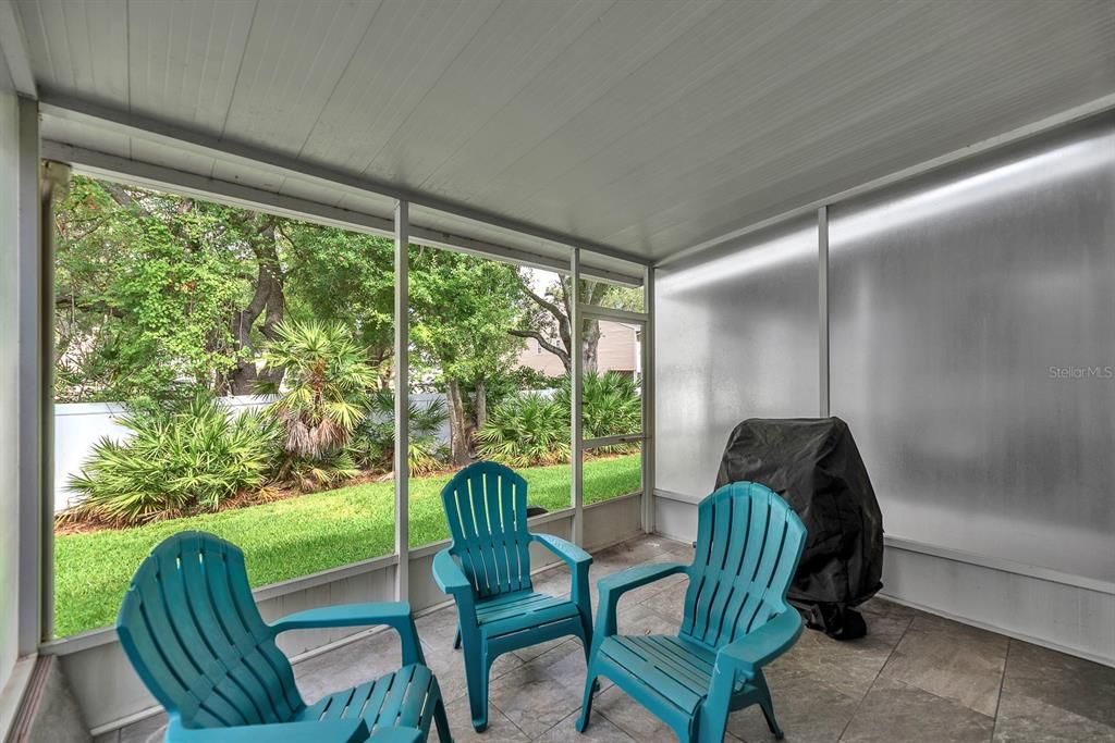 For Sale: $325,000 (3 beds, 2 baths, 1625 Square Feet)