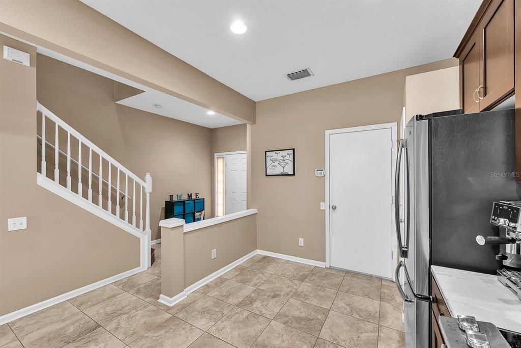 For Sale: $325,000 (3 beds, 2 baths, 1625 Square Feet)