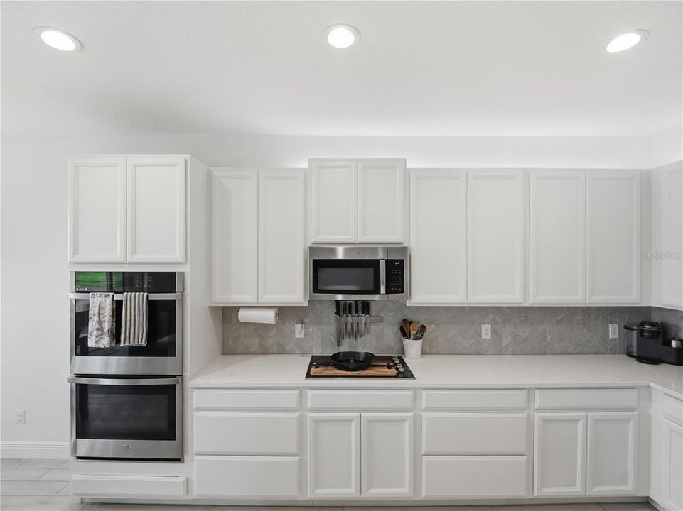 For Sale: $500,000 (4 beds, 2 baths, 1910 Square Feet)