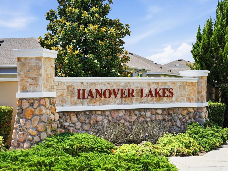 For Sale: $500,000 (4 beds, 2 baths, 1910 Square Feet)