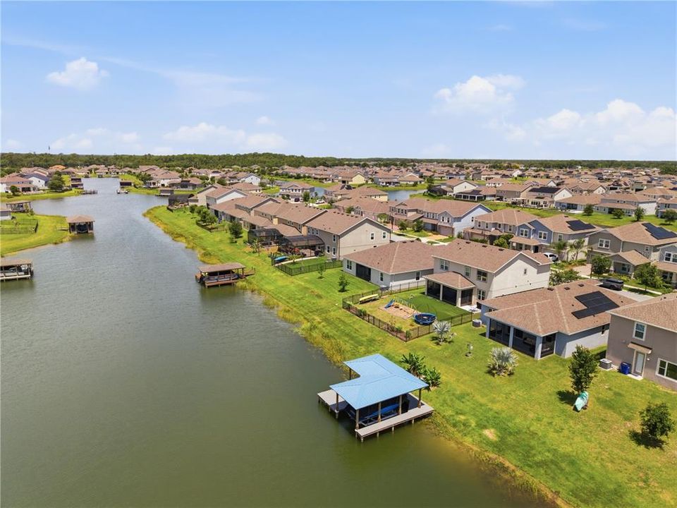 For Sale: $500,000 (4 beds, 2 baths, 1910 Square Feet)