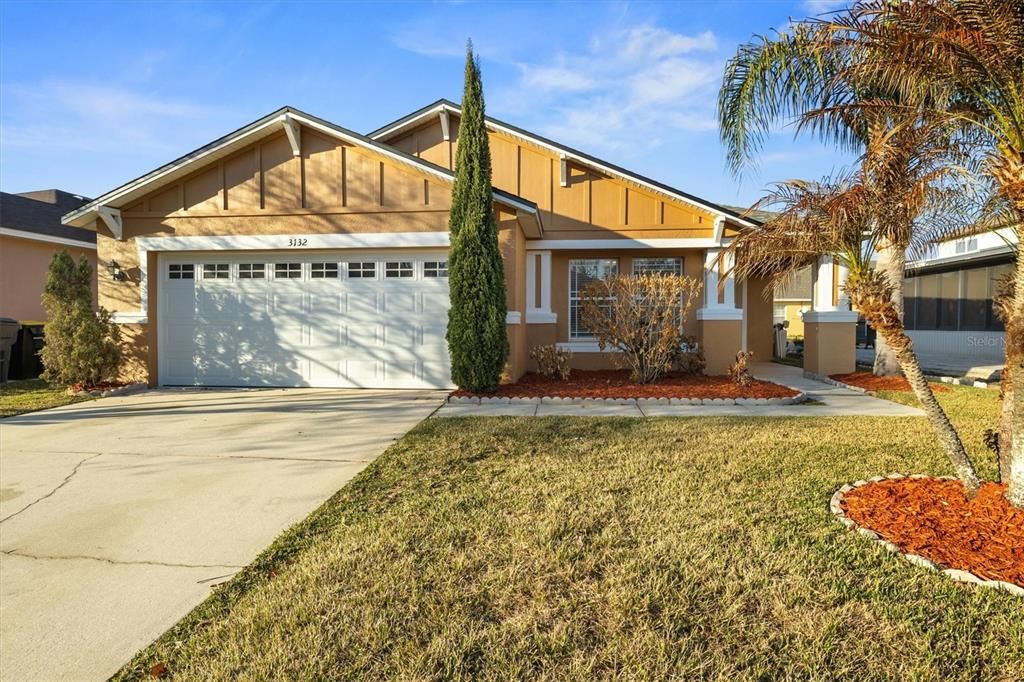 Recently Rented: $2,200 (3 beds, 2 baths, 1677 Square Feet)