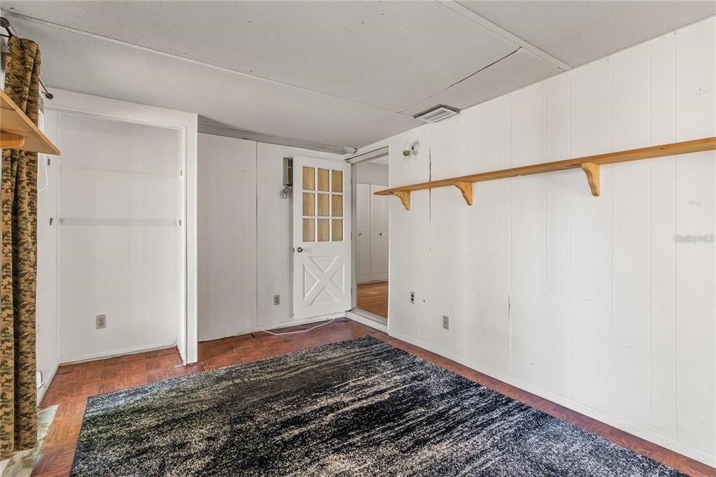 For Rent: $1,600 (3 beds, 1 baths, 1399 Square Feet)