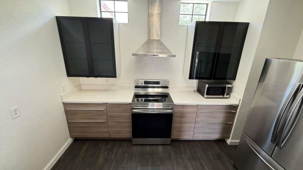 В аренду: $2,400 (3 спален, 2 ванн, 1678 Квадратных фут)