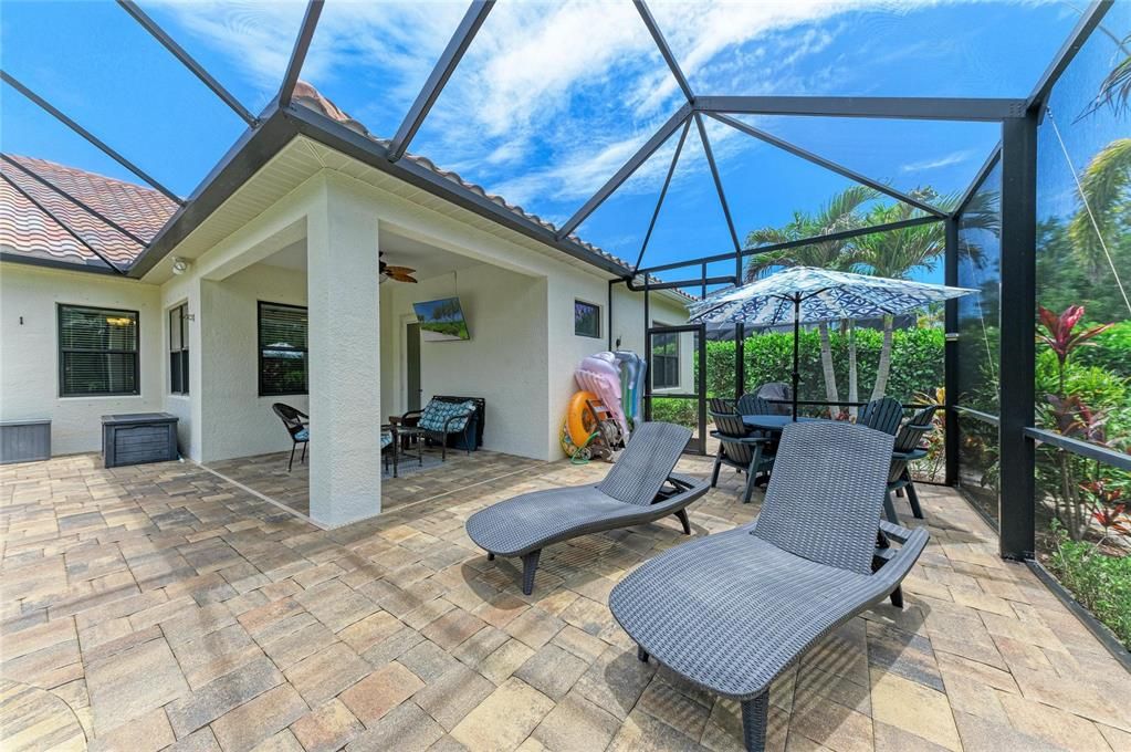На продажу: $995,000 (4 спален, 3 ванн, 2902 Квадратных фут)