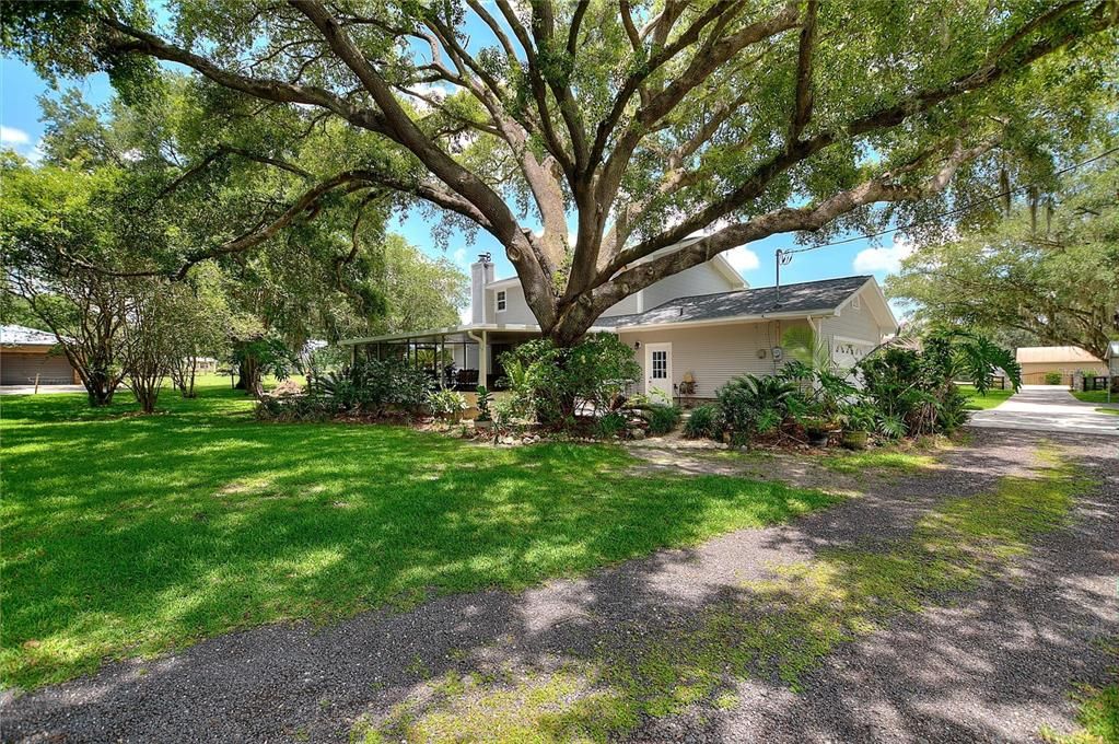 Active With Contract: $495,000 (3 beds, 2 baths, 1760 Square Feet)