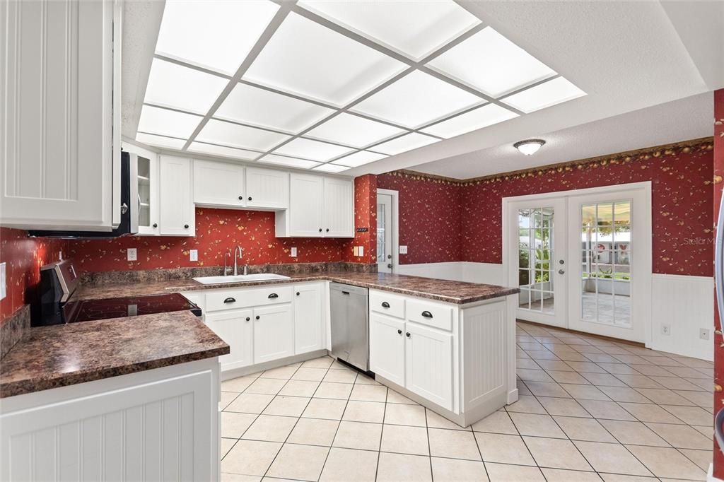 Active With Contract: $495,000 (3 beds, 2 baths, 1760 Square Feet)