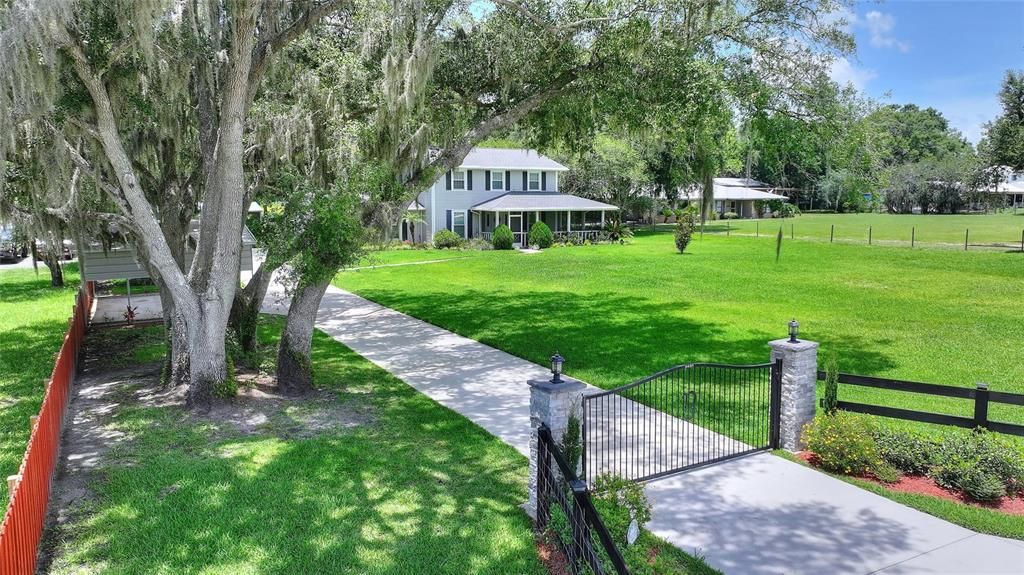 Active With Contract: $495,000 (3 beds, 2 baths, 1760 Square Feet)
