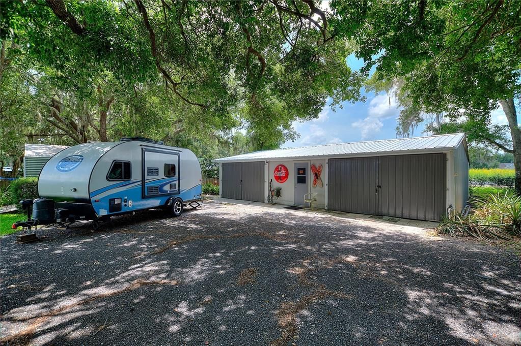 Active With Contract: $495,000 (3 beds, 2 baths, 1760 Square Feet)
