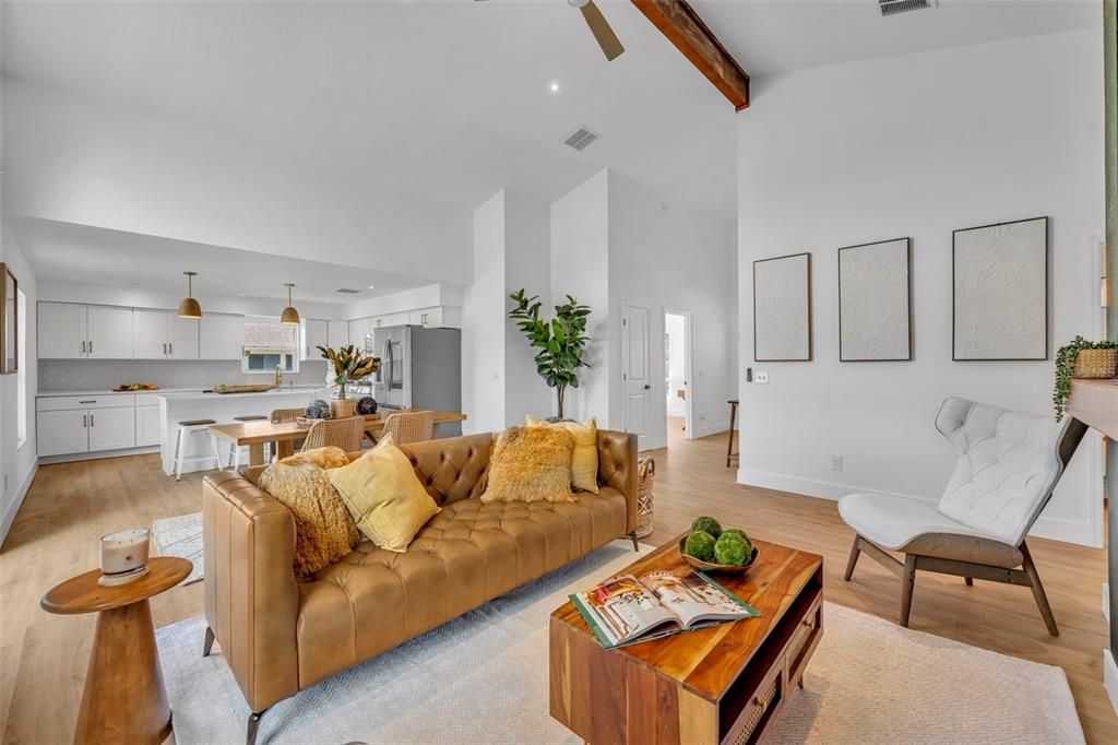 En Venta: $399,999 (3 camas, 2 baños, 1560 Pies cuadrados)