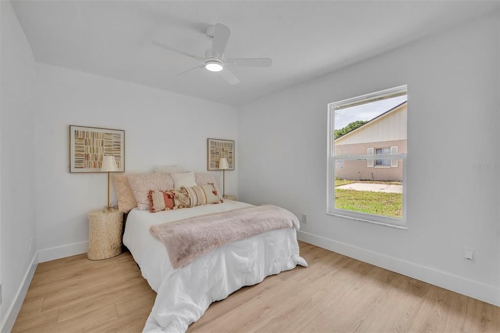 En Venta: $399,999 (3 camas, 2 baños, 1560 Pies cuadrados)