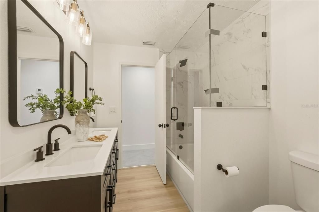 For Sale: $599,999 (3 beds, 3 baths, 1812 Square Feet)