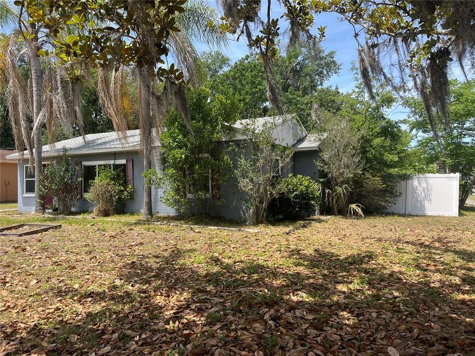 For Rent: $1,595 (2 beds, 1 baths, 1190 Square Feet)