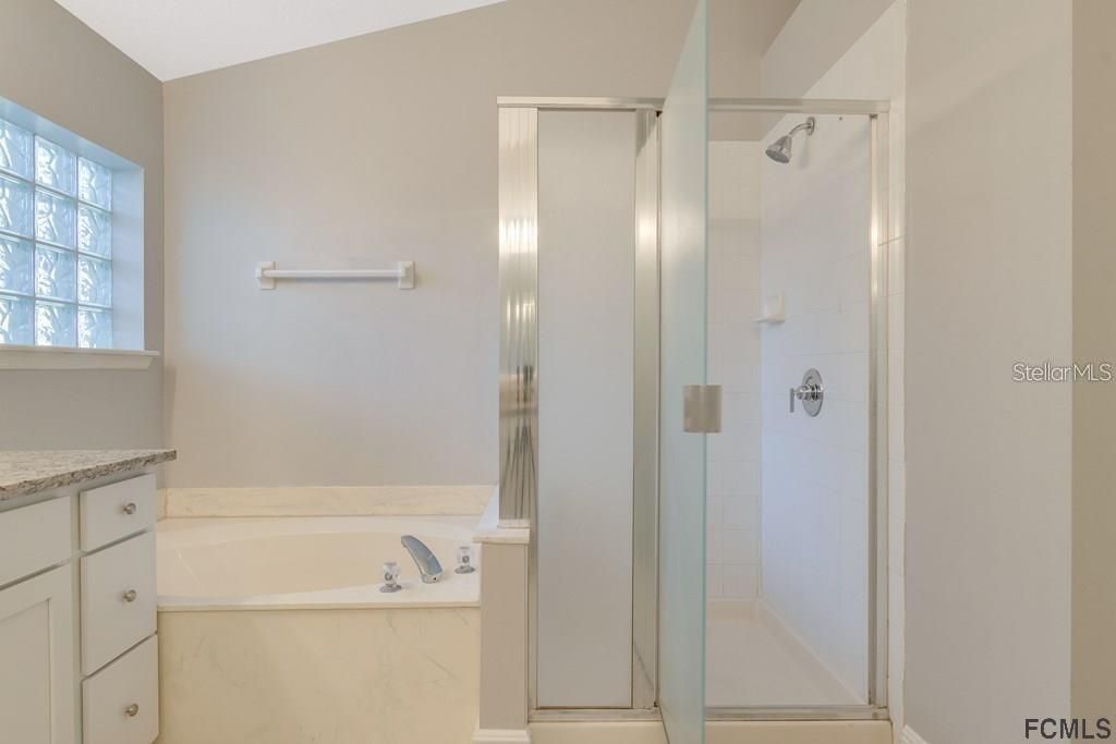For Sale: $590,000 (4 beds, 3 baths, 2466 Square Feet)