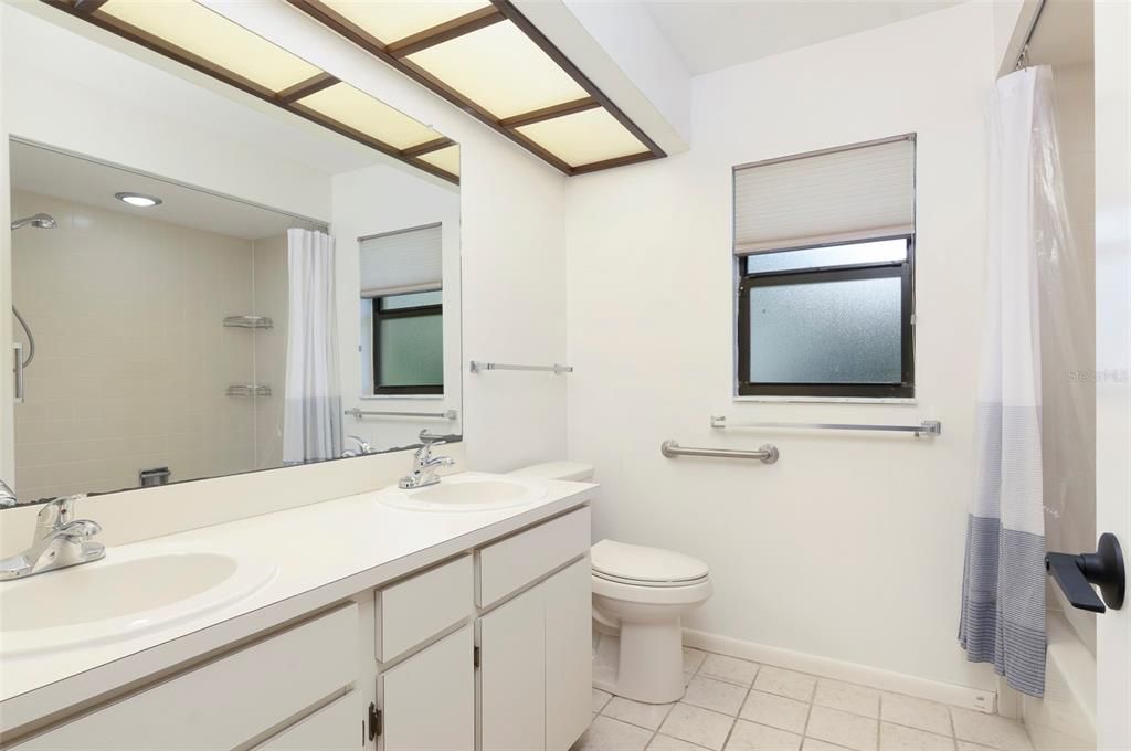 For Sale: $1,299,000 (5 beds, 3 baths, 3280 Square Feet)