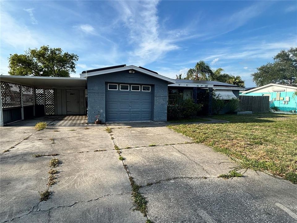 For Sale: $225,000 (3 beds, 2 baths, 1302 Square Feet)