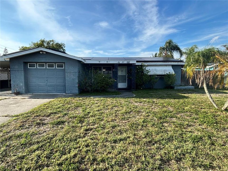 For Sale: $225,000 (3 beds, 2 baths, 1302 Square Feet)