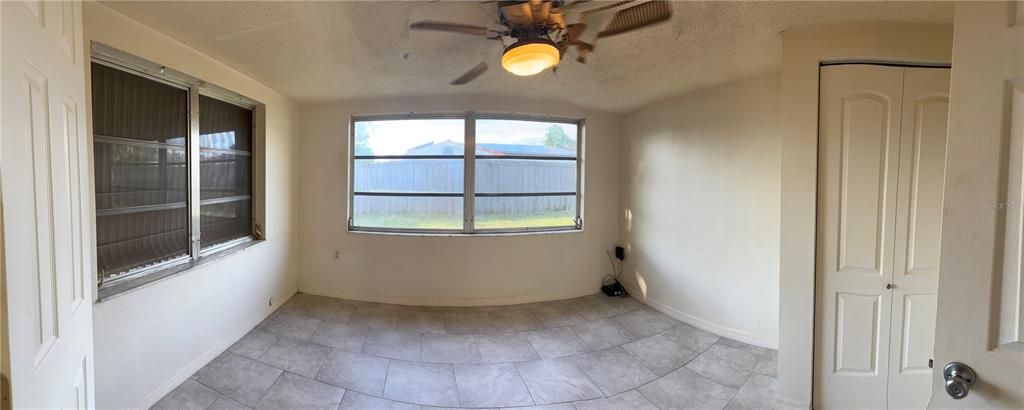 For Sale: $225,000 (3 beds, 2 baths, 1302 Square Feet)