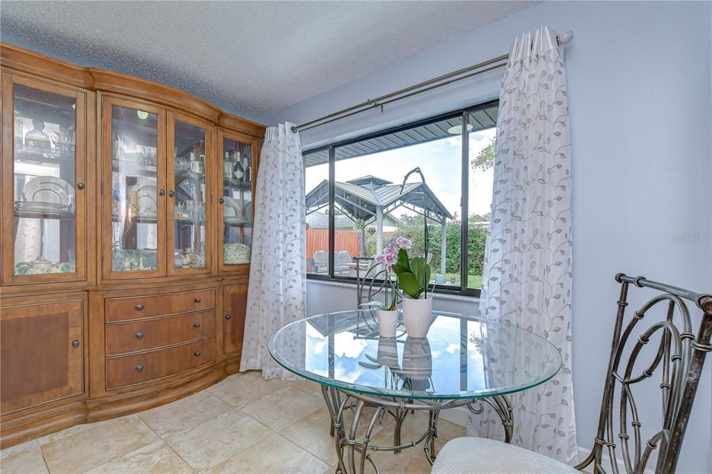 For Sale: $560,000 (3 beds, 2 baths, 1545 Square Feet)