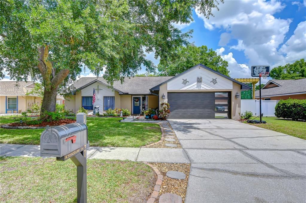 For Sale: $560,000 (3 beds, 2 baths, 1545 Square Feet)