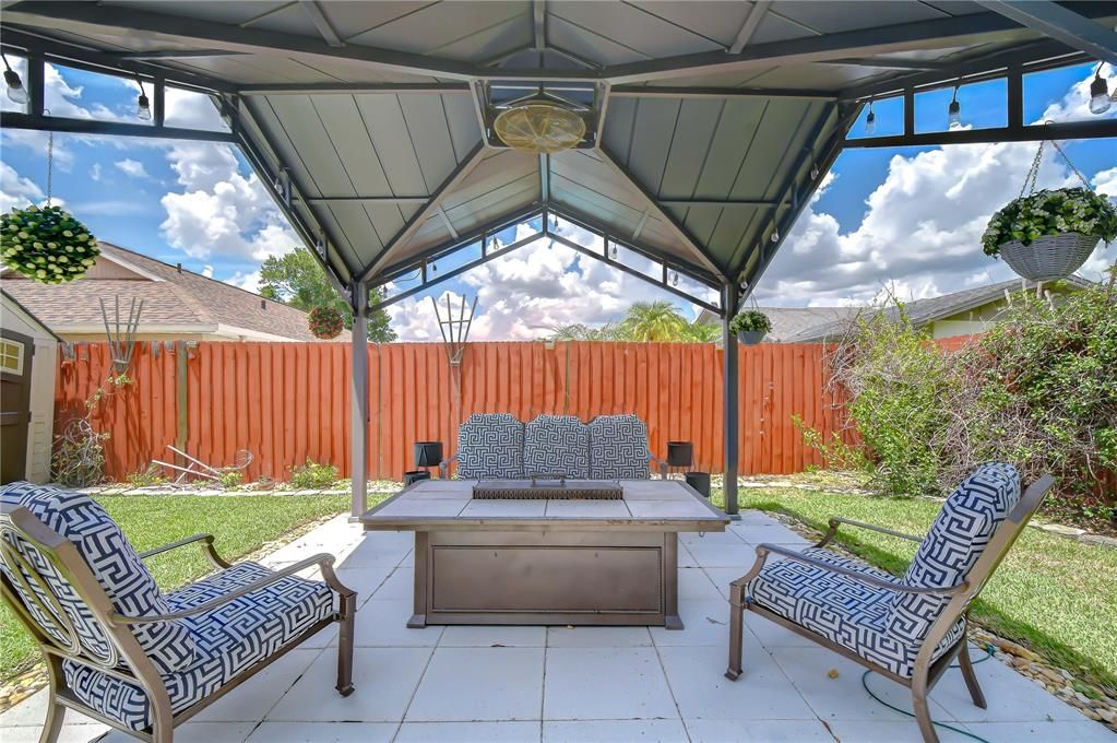 For Sale: $560,000 (3 beds, 2 baths, 1545 Square Feet)