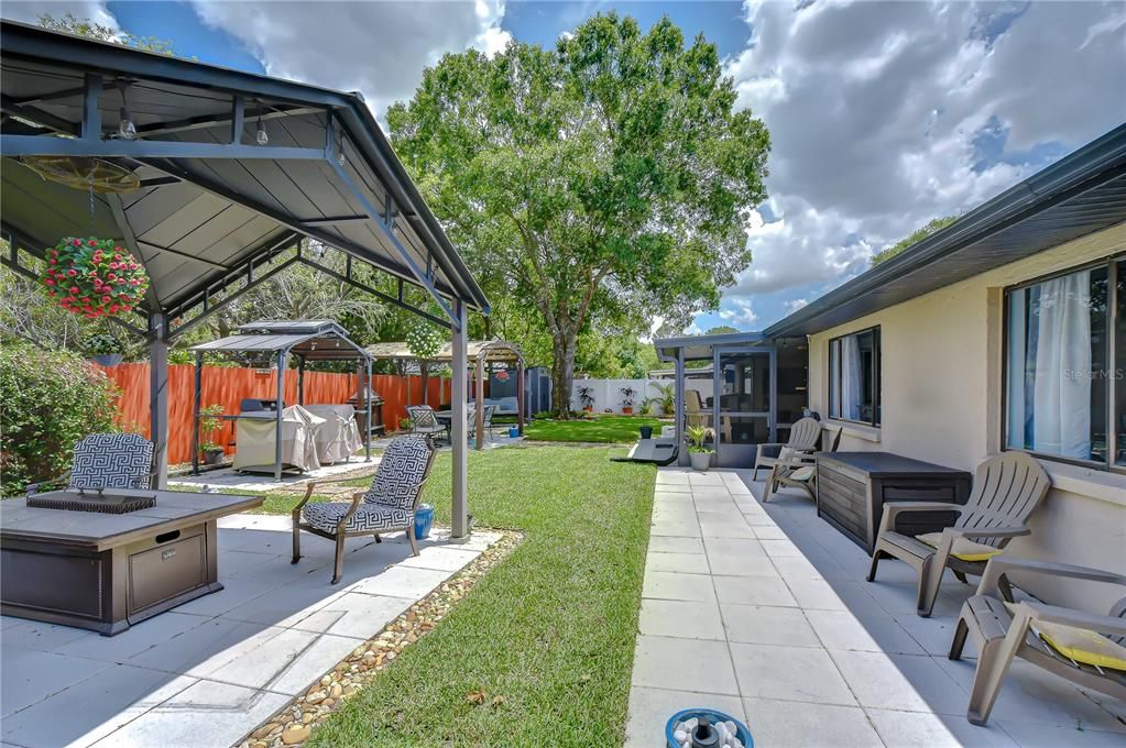 For Sale: $560,000 (3 beds, 2 baths, 1545 Square Feet)