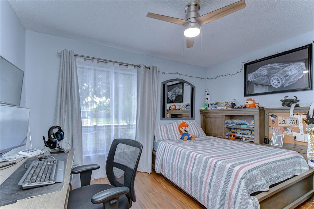 For Sale: $560,000 (3 beds, 2 baths, 1545 Square Feet)