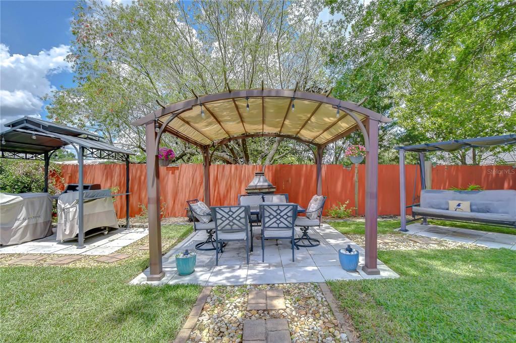 For Sale: $560,000 (3 beds, 2 baths, 1545 Square Feet)