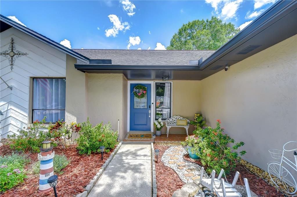 For Sale: $560,000 (3 beds, 2 baths, 1545 Square Feet)