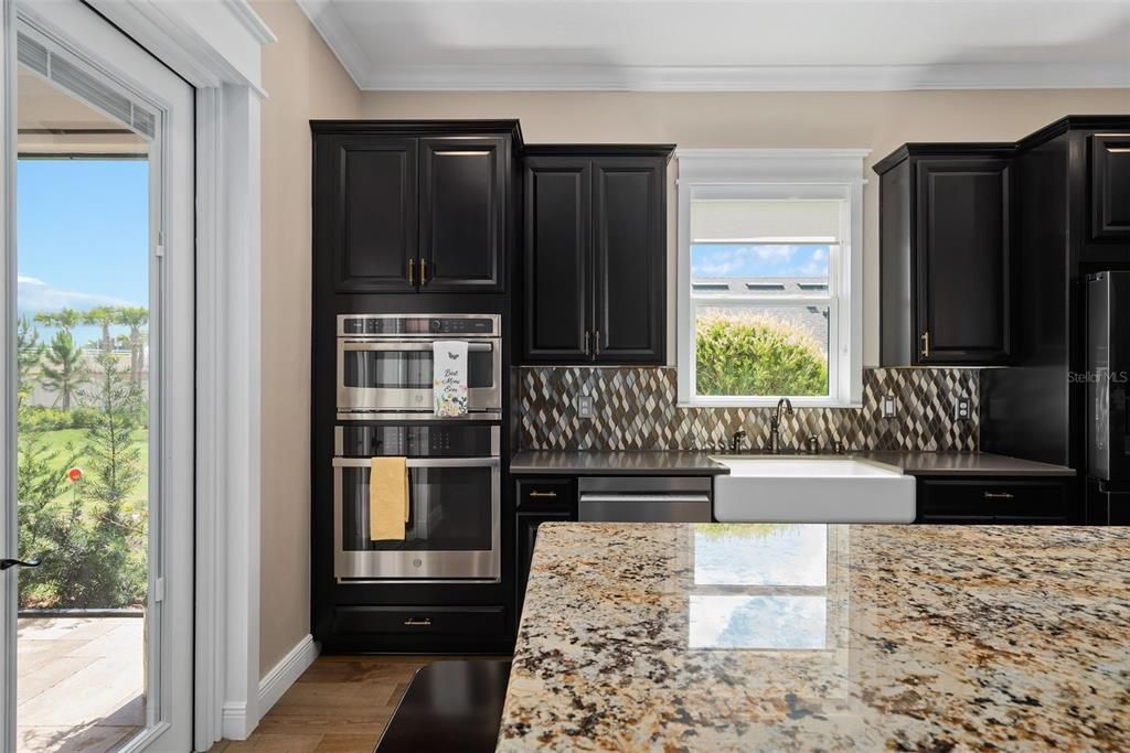 For Sale: $595,000 (3 beds, 3 baths, 2275 Square Feet)