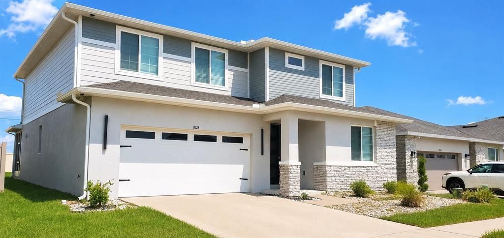 For Sale: $400,000 (5 beds, 3 baths, 3106 Square Feet)