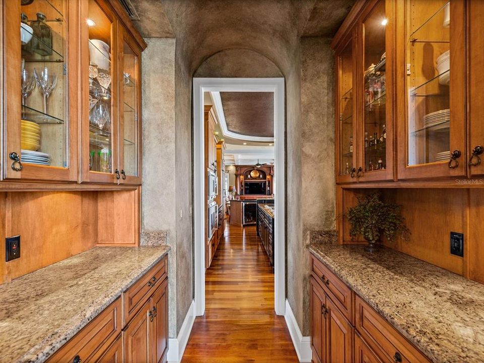 For Sale: $5,700,000 (4 beds, 4 baths, 5274 Square Feet)