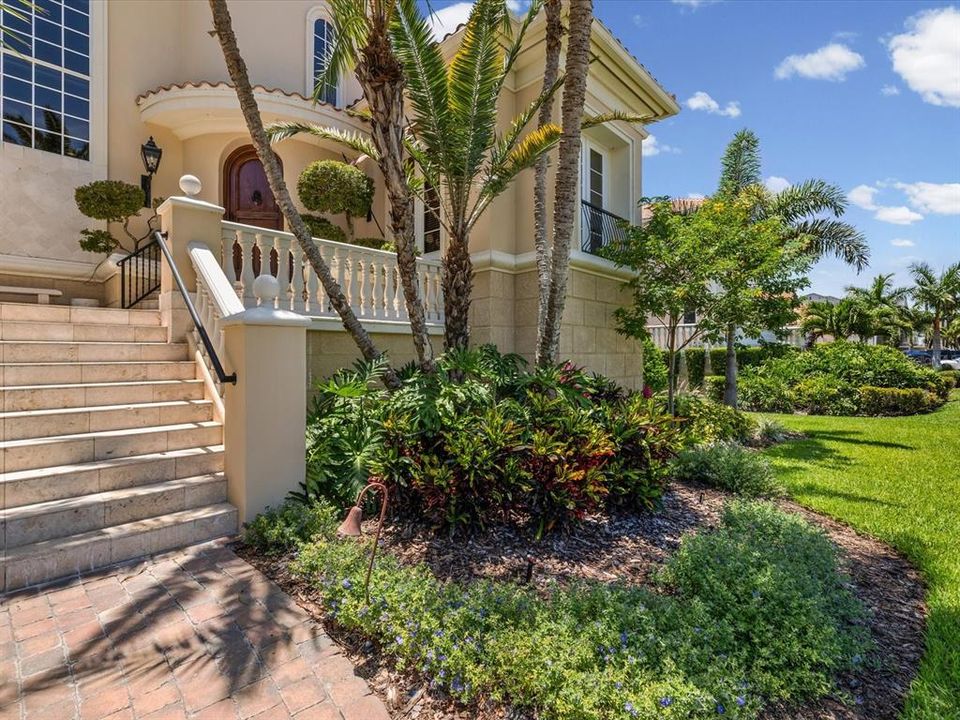 For Sale: $5,700,000 (4 beds, 4 baths, 5274 Square Feet)