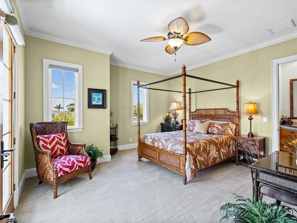 For Sale: $5,700,000 (4 beds, 4 baths, 5274 Square Feet)