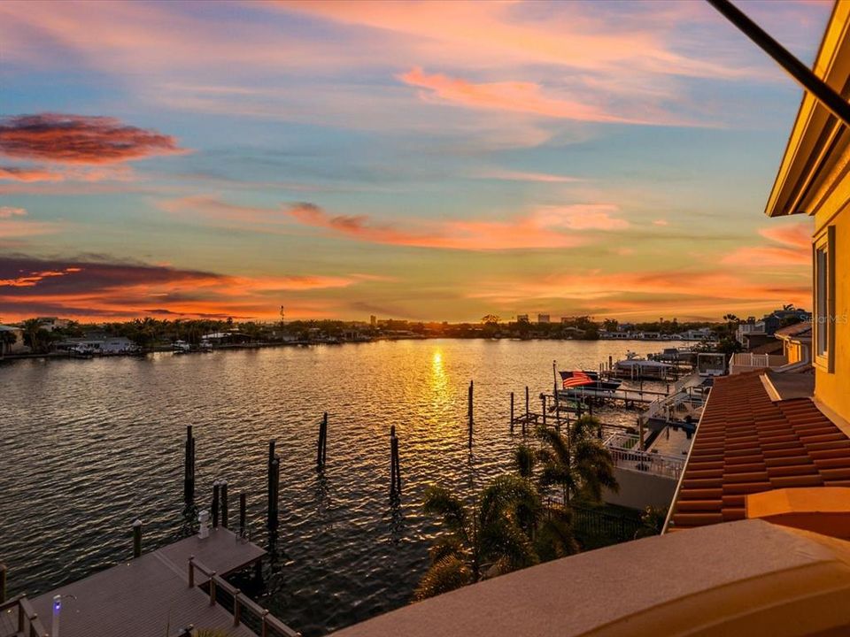 For Sale: $5,700,000 (4 beds, 4 baths, 5274 Square Feet)