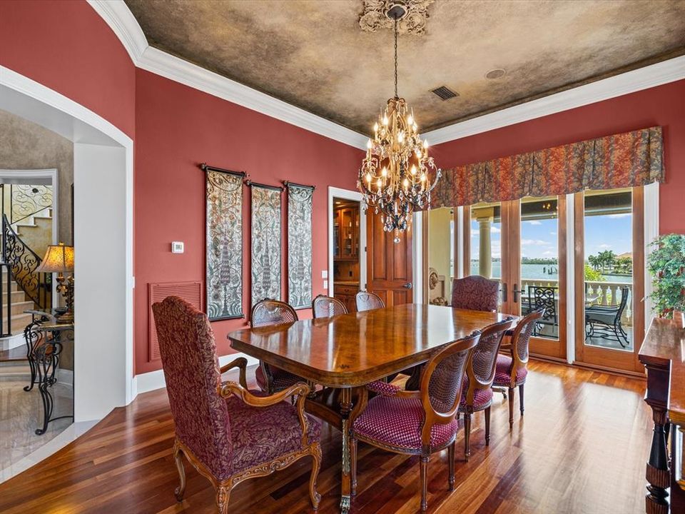 For Sale: $5,700,000 (4 beds, 4 baths, 5274 Square Feet)