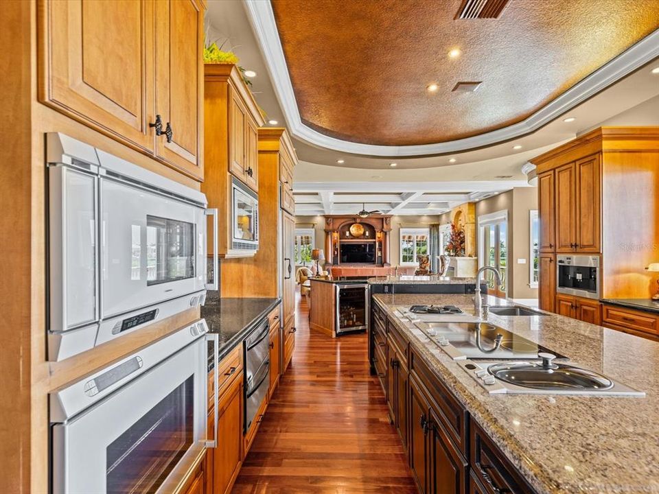 For Sale: $5,700,000 (4 beds, 4 baths, 5274 Square Feet)