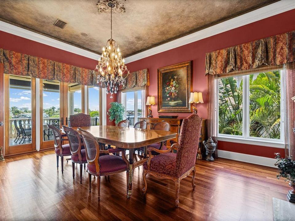 For Sale: $5,700,000 (4 beds, 4 baths, 5274 Square Feet)