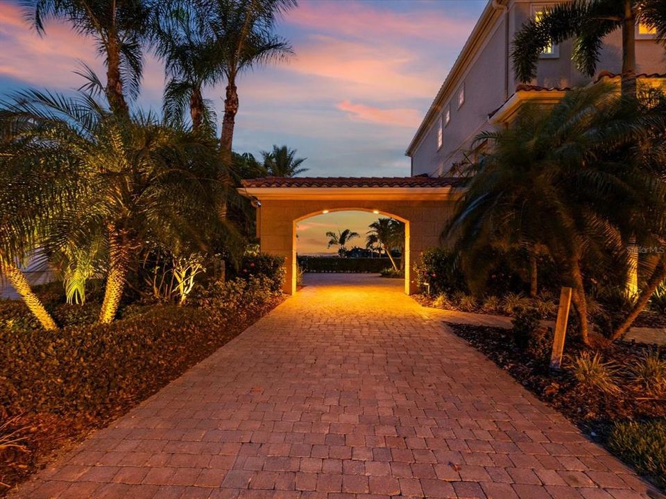 For Sale: $5,700,000 (4 beds, 4 baths, 5274 Square Feet)