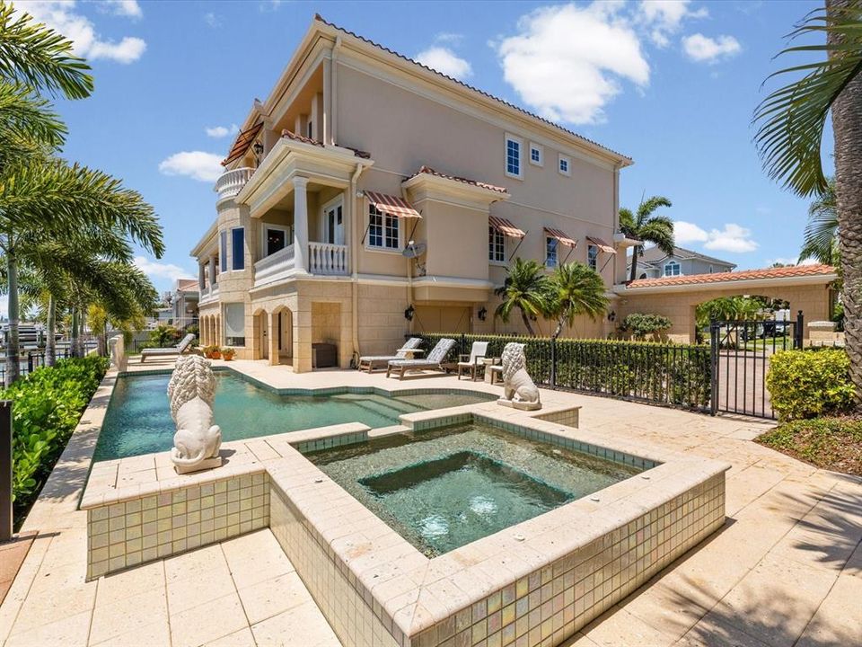 For Sale: $5,700,000 (4 beds, 4 baths, 5274 Square Feet)