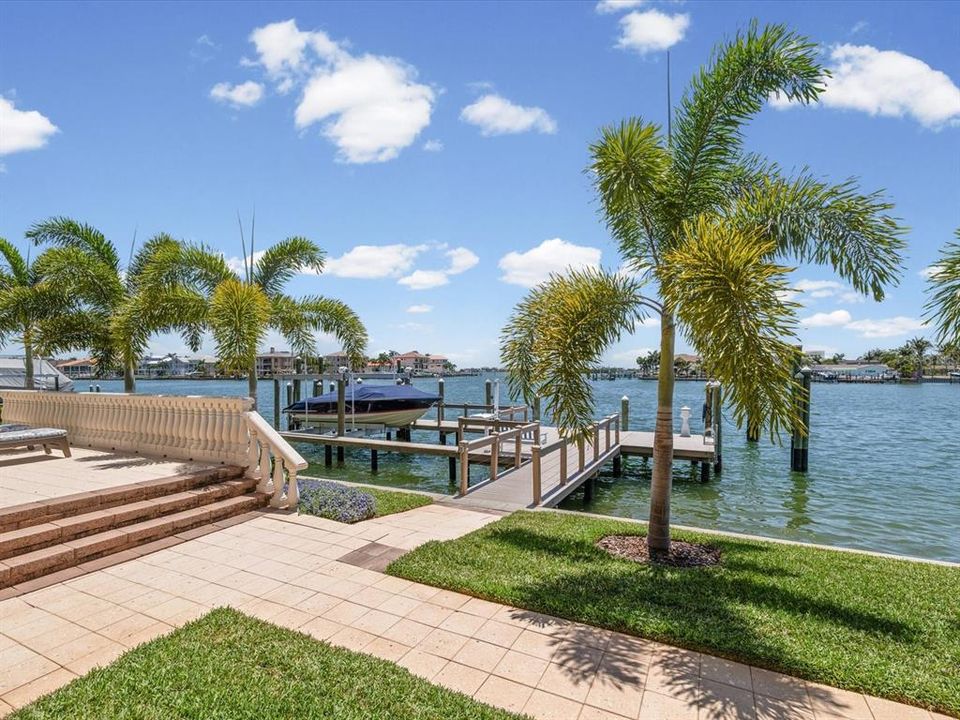 For Sale: $5,700,000 (4 beds, 4 baths, 5274 Square Feet)