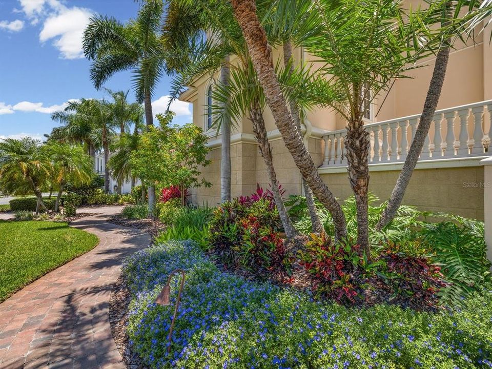 For Sale: $5,700,000 (4 beds, 4 baths, 5274 Square Feet)