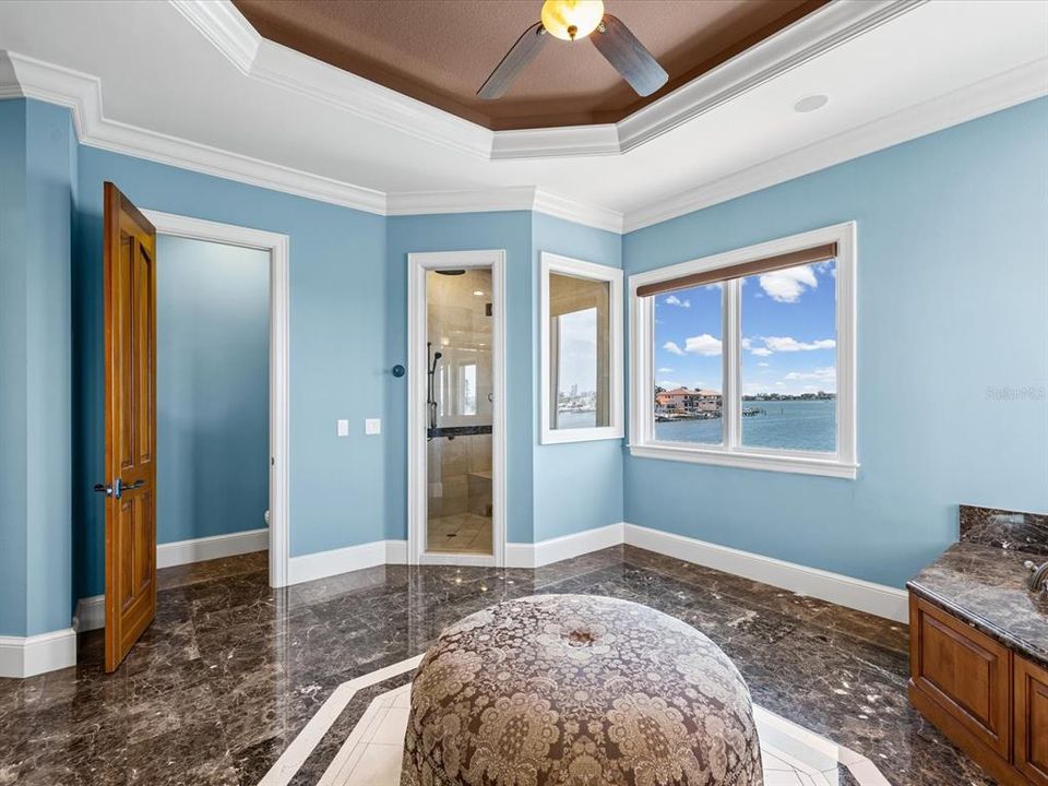 For Sale: $5,700,000 (4 beds, 4 baths, 5274 Square Feet)