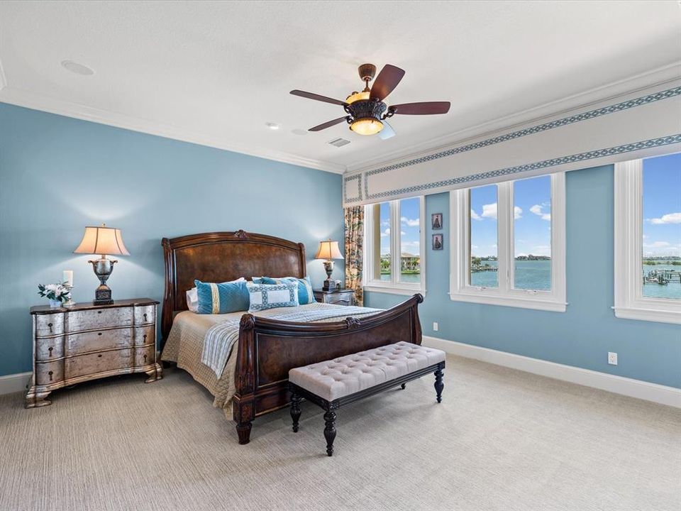 For Sale: $5,700,000 (4 beds, 4 baths, 5274 Square Feet)