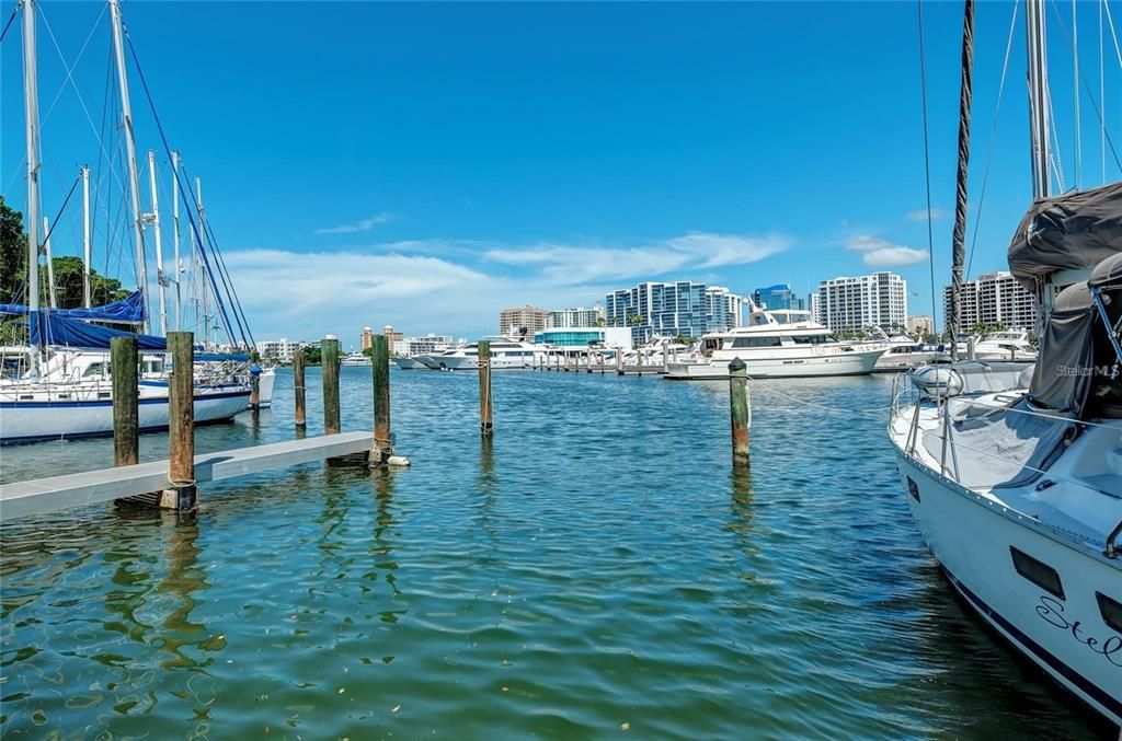 For Sale: $649,900 (4 beds, 3 baths, 2539 Square Feet)