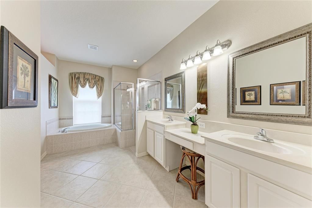 For Sale: $649,900 (4 beds, 3 baths, 2539 Square Feet)